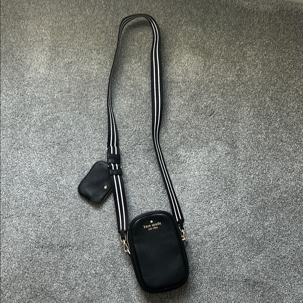 Kate Spade Rosie North South Black pebbled